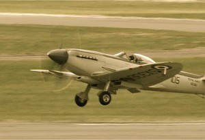 Décollage au meeting aérien du Bourget Paris Air Show 2011.